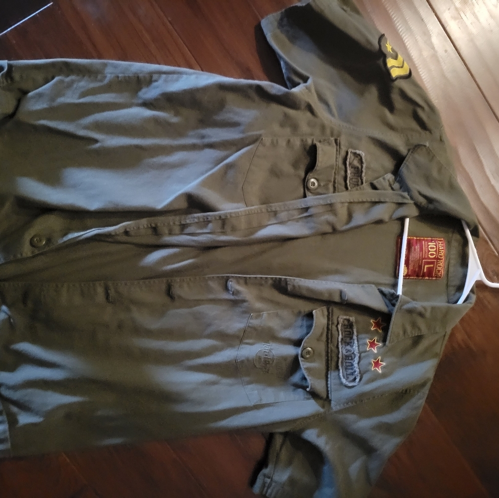 Hard Rock Cafe shirt sz L